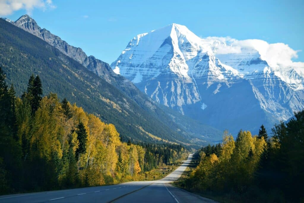 GoCanada_tim-gouw-1aL41nYh-8g-unsplash