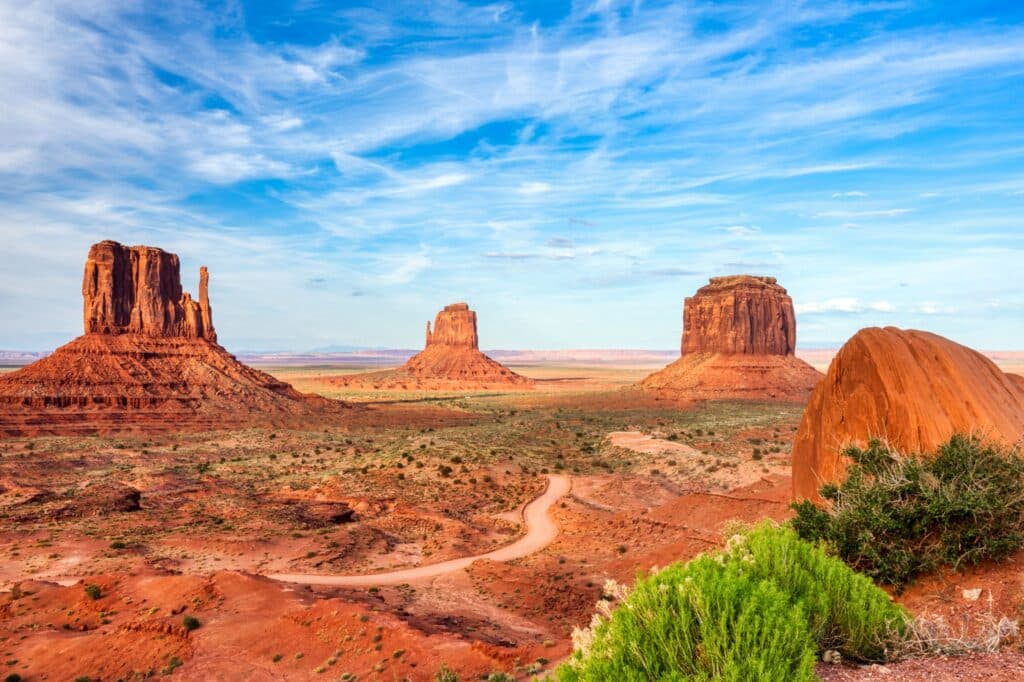 Visit Utah_Monument Vallye Deluxe Tour